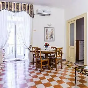 Casa Lillina A Toledo , Near Piazza Del Plebiscito Appartamento